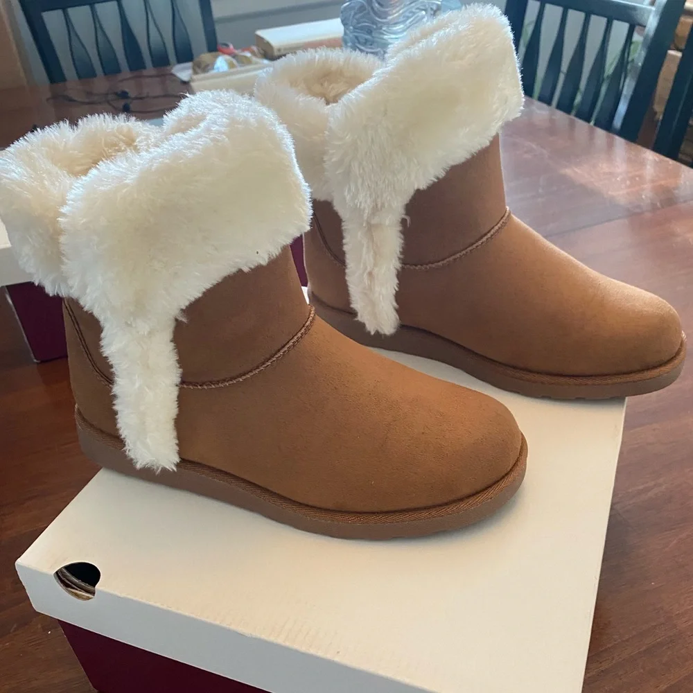 Chestnut Cicada slip on ankle boots size 7 - Picture 1 of 4